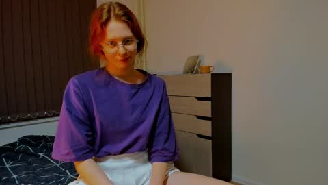 fire_luna online show from February 3, 3:17 pm