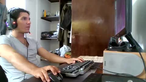 Ricardo online show from January 3, 4:59 pm