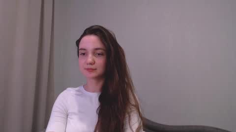 fireflies_fly_ online show from March 12, 10:17 pm