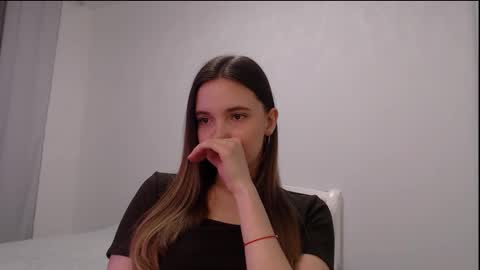 fireflies_fly_ online show from March 5, 7:34 pm