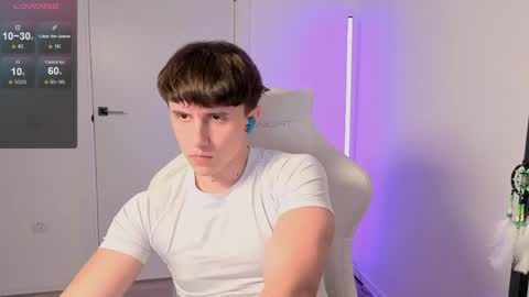 first_mark online show from April 26, 5:10 pm