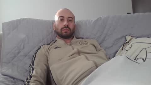 Snapshot of fisarmonico chatting on December 25, 1:41 pm fisarmonico online show from December 25, 1:41 pm