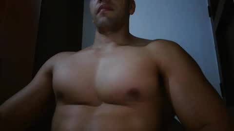 fitchestabs_69 online show from April 23, 8:32 pm