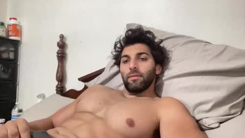 fitcurvyman4fun_69 online show from May 4, 2:23 pm