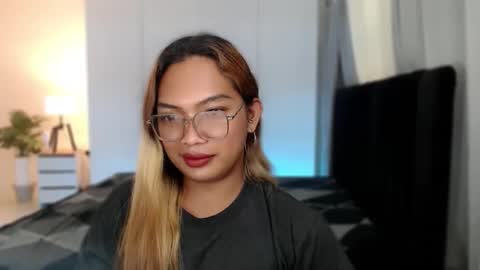 fitfemme_anna online show from March 5, 5:49 am