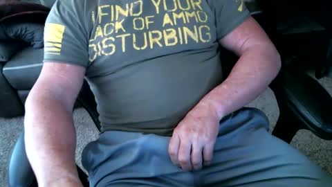 fitguy40 online show from January 30, 9:14 pm