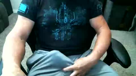 fitguy40 online show from September 10, 7:15 pm