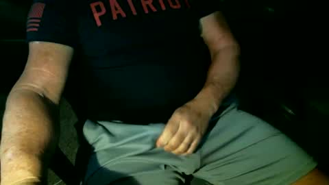 fitguy40 online show from December 31, 10:45 pm