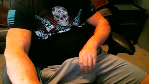 fitguy40 online show from January 27, 8:17 pm