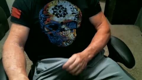 fitguy40 online show from September 30, 3:28 am