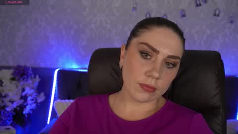 FlirtyXoxo online show from November 6, 8:28 am