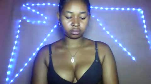 florencia011 online show from October 18, 7:12 am