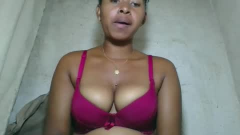 florencia011 online show from May 13, 6:34 am