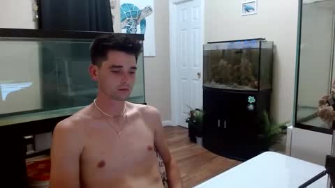 Snapshot of florida_twink chatting on September 29, 10:09 pm OF Joey Grey17 online show from September 29, 10:09 pm