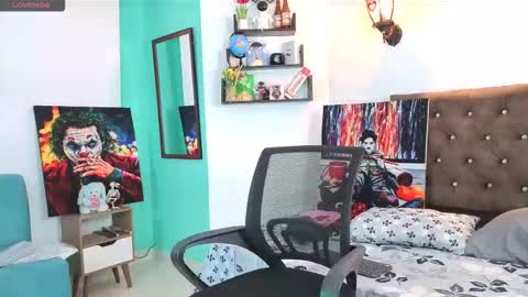 flowers109 online show from October 3, 10:18 pm