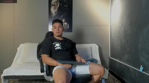 floyd online show from April 4, 11:34 pm