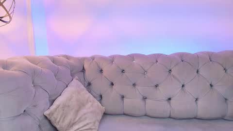  FLUFFY BUBBLE  online show from September 20, 3:42 am