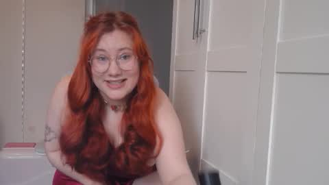 Snapshot of fluffy_rainbow_kity chatting on October 10, 10:32 am Fluffy Kity online show from October 10, 10:32 am