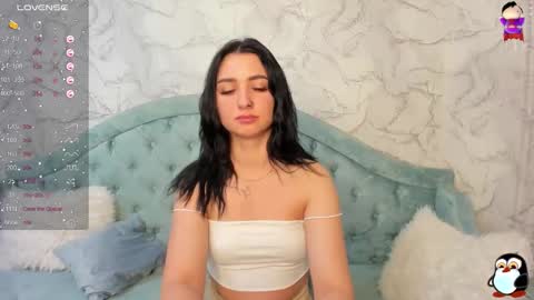Snapshot of flufyfoxx chatting on October 18, 12:15 am Lina online show from October 18, 12:15 am
