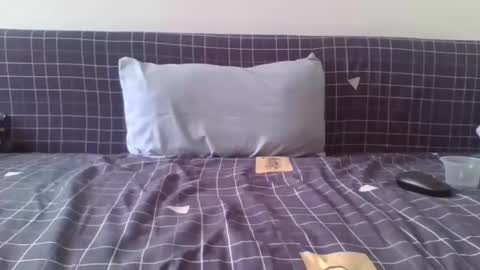 flylen online show from December 17, 4:03 pm