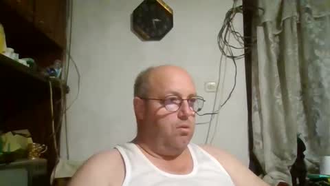 Snapshot of fm_group_nederland chatting on September 25, 12:23 pm VIP Magnolia online show from September 25, 12:23 pm