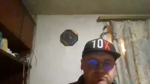 Snapshot of fm_group_nederland chatting on October 14, 12:57 am VIP Magnolia online show from October 14, 12:57 am