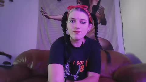 forestdarling online show from October 1, 4:28 pm