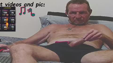 Snapshot of forexxxx_man chatting on October 15, 1:31 am doc online show from October 15, 1:31 am