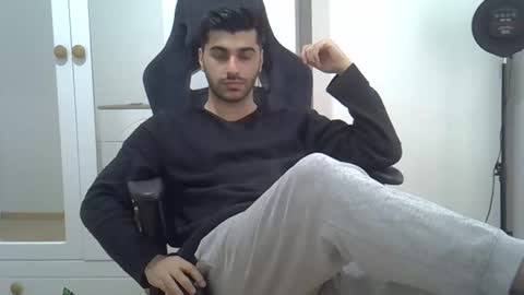 fortiori8 online show from April 15, 4:05 am