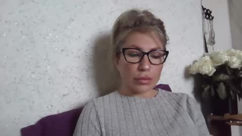 fox_red_lady7 online show from February 1, 9:17 am