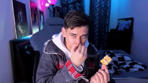 Foxicfu online show from September 27, 2:15 pm