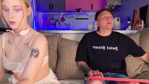 We are a couple Leo and Sofiayou are always welcome here online show from April 17, 10:01 pm