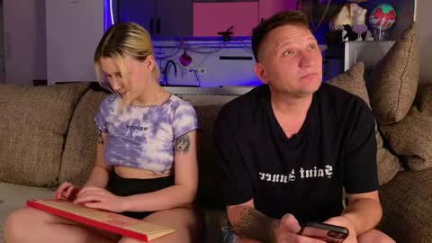 We are a couple Leo and Sofiayou are always welcome here online show from April 15, 9:26 pm