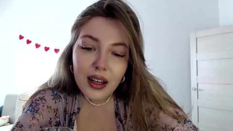 Snapshot of foxxycindy chatting on February 26, 9:44 am Cindy online show from February 26, 9:44 am