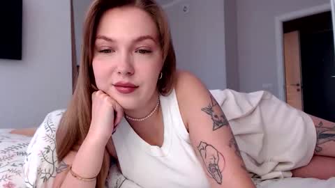 Snapshot of foxxycindy chatting on October 8, 11:16 am Cindy online show from October 8, 11:16 am
