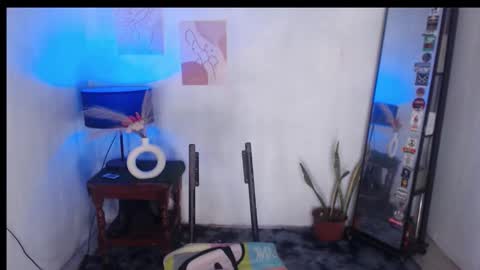 Snapshot of foxy_goddess chatting on October 21, 3:22 am foxy_goddess online show from October 21, 3:22 am