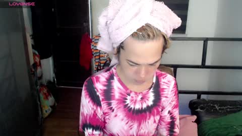 jenny online show from February 22, 9:01 am