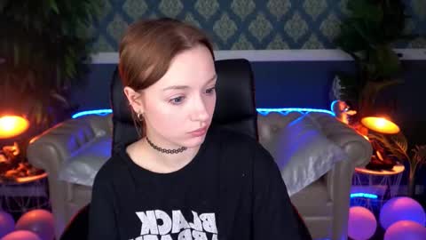 Maya online show from March 5, 3:21 pm