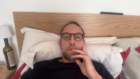 fra___ online show from November 25, 2:16 pm