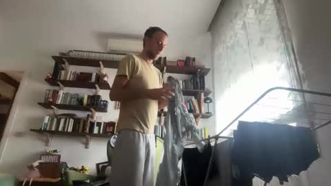 fra___ online show from November 24, 12:04 pm