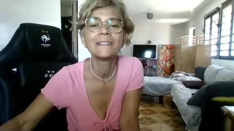 francelune online show from March 11, 7:14 am