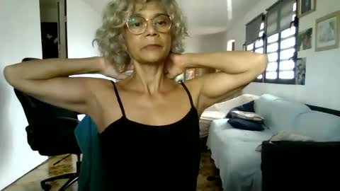 francelune online show from February 8, 10:29 am