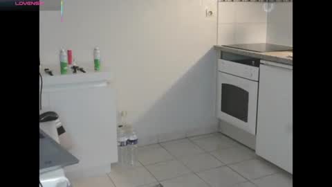 Snapshot of francky34300 chatting on September 27, 5:05 am yogapants online show from September 27, 5:05 am