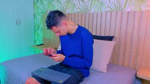 Franco online show from December 17, 1:07 pm