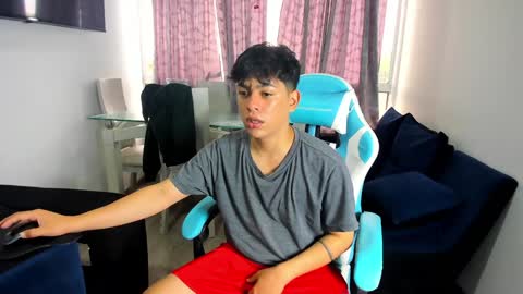 frank online show from February 8, 7:59 pm