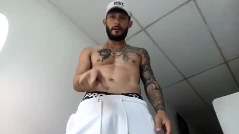 frankdanielsmolano online show from April 19, 6:10 pm