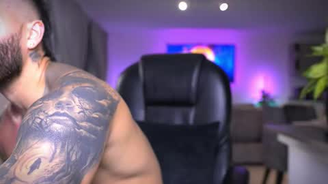 Frank Farrell. Hey remember to give me a thumbs up Ty online show from February 18, 1:05 am