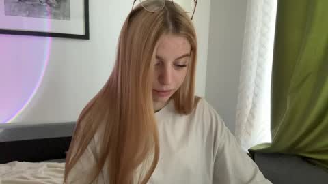 franny_fresh online show from March 24, 9:15 am