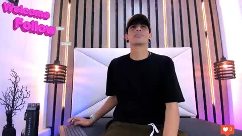 Franvill trato online show from October 22, 7:04 pm