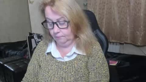 FrauMartha online show from November 11, 3:14 pm